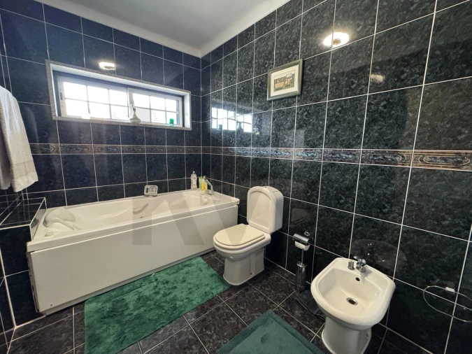 Moradia T4 para Venda em Repeses e São Salvador Foto 27