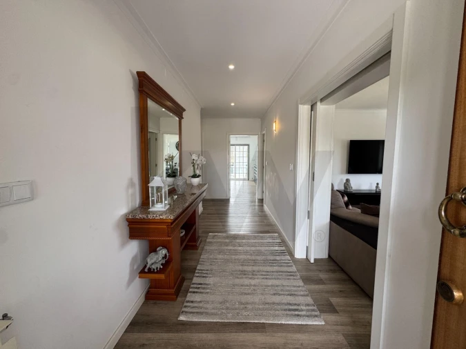 Moradia T4 para Venda em Repeses e São Salvador Foto 4