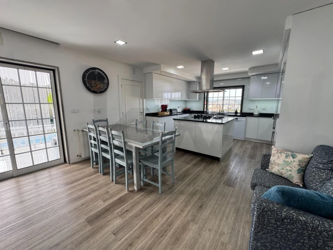 Moradia T4 para Venda em Repeses e São Salvador Foto 10