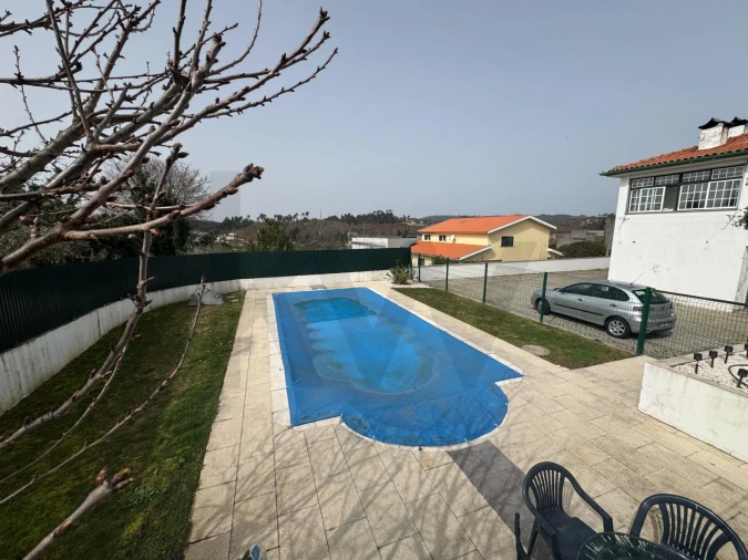 Moradia T4 para Venda em Repeses e São Salvador Foto 43