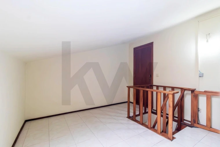 Apartamento T2 para Venda em Vilar de Andorinho Foto 34