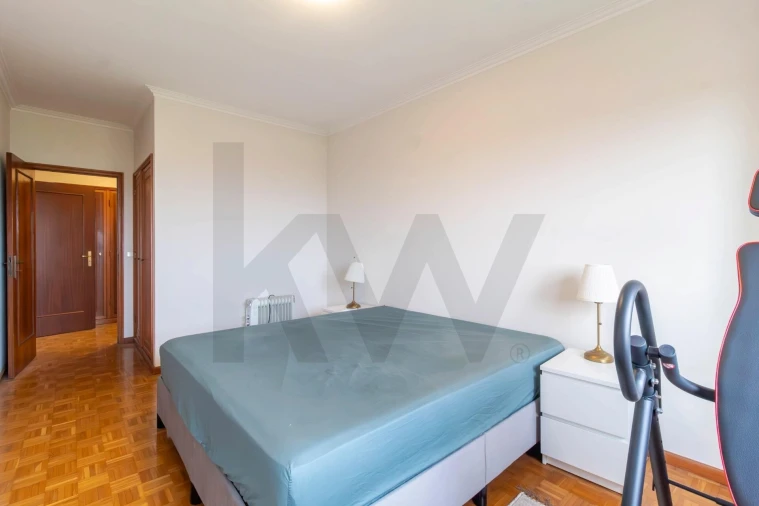 Apartamento T2 para Venda em Vilar de Andorinho Foto 23