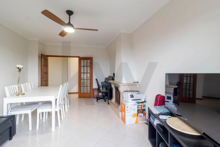 Apartamento T2 para Venda em Vilar de Andorinho