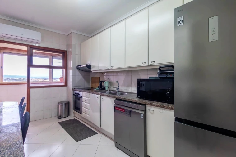 Apartamento T2 para Venda em Vilar de Andorinho Foto 13