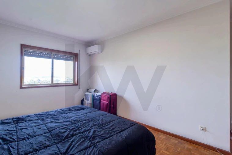 Apartamento T2 para Venda em Vilar de Andorinho Foto 28