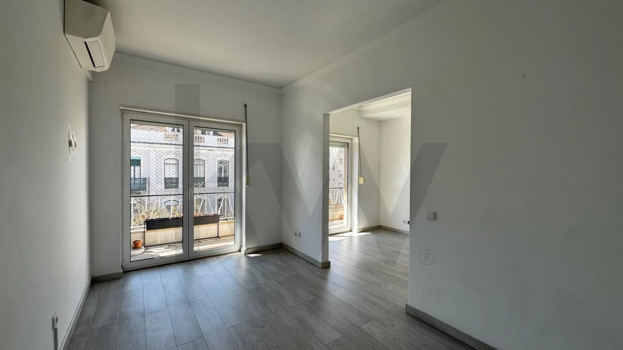 Apartamento T2 para Arrendamento em Arroios Foto 9