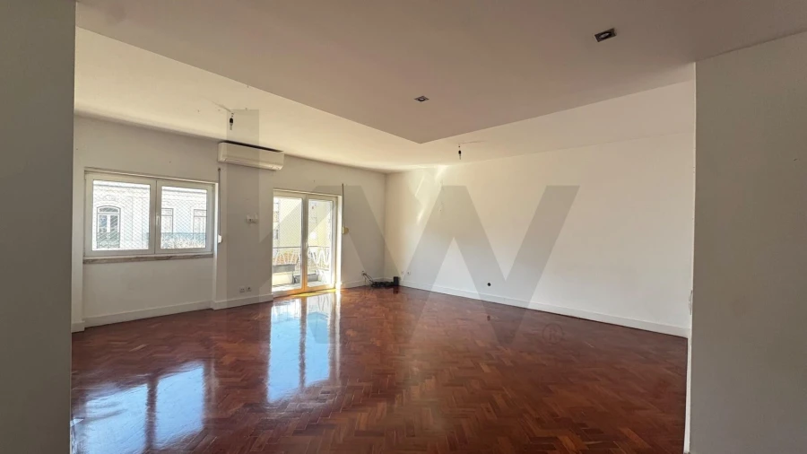 Apartamento T2 para Arrendamento em Arroios Foto 1