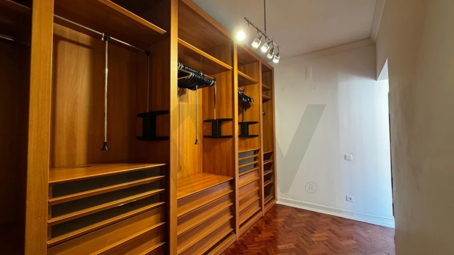 Apartamento T2 para Arrendamento em Arroios Foto 19