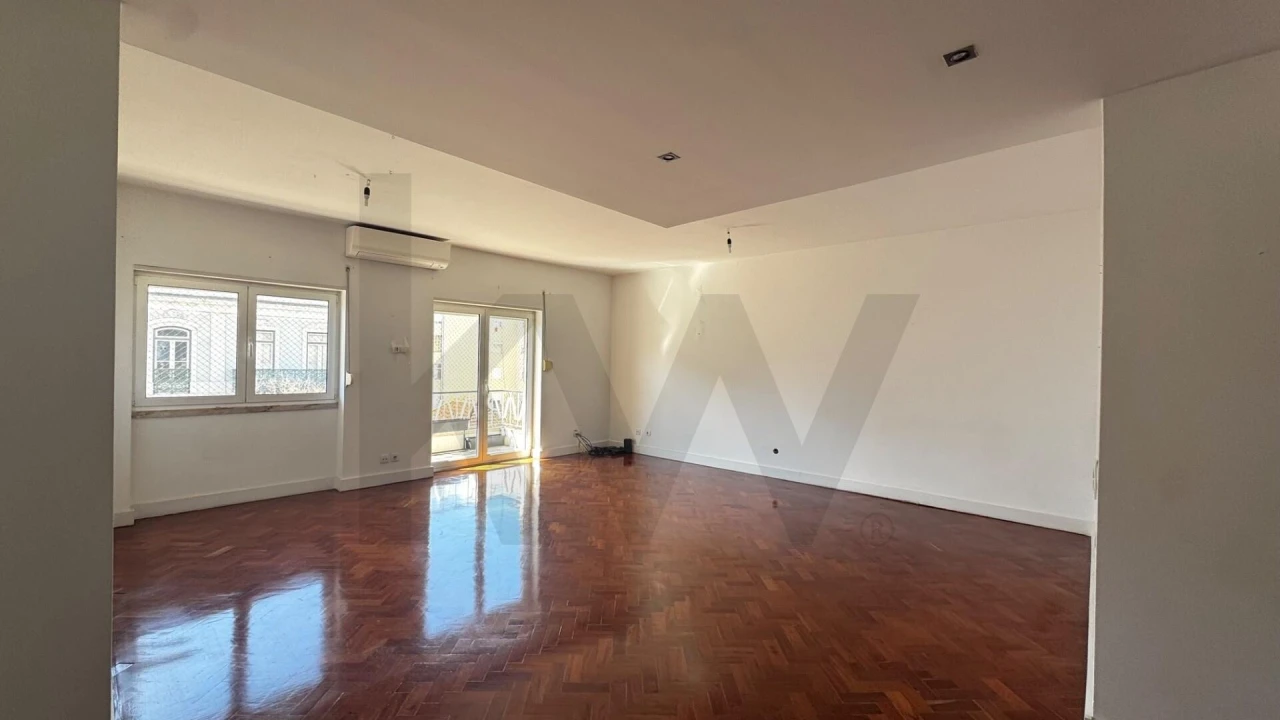 Apartamento T2 para Arrendamento em Arroios Foto 1