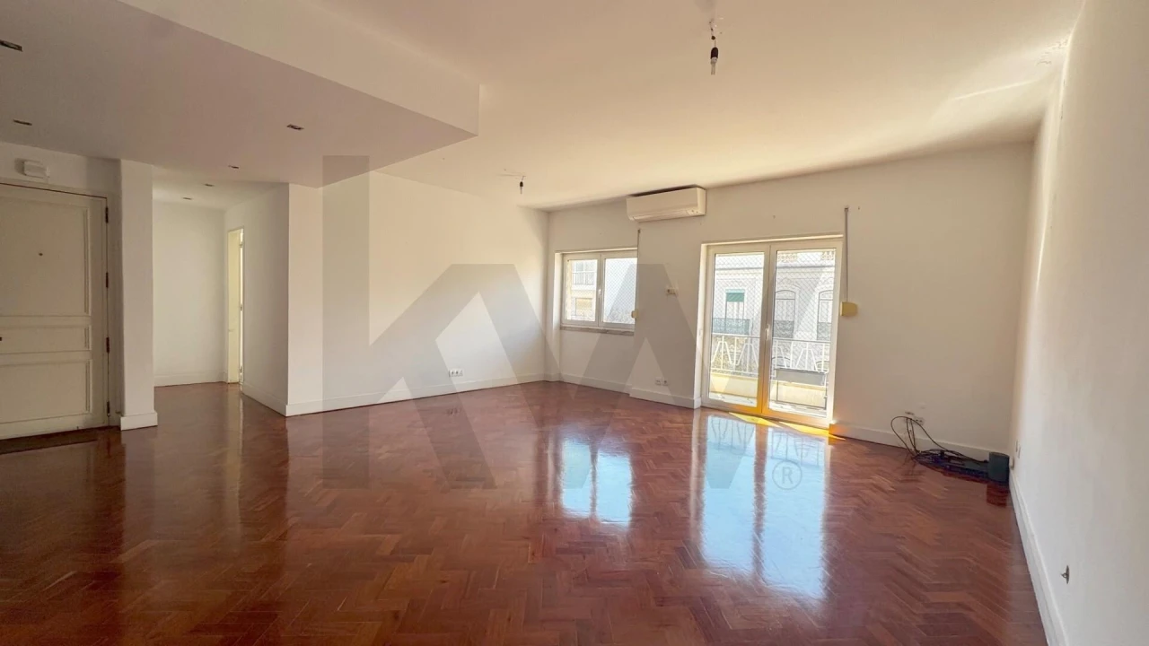 Apartamento T2 para Arrendamento em Arroios Foto 2