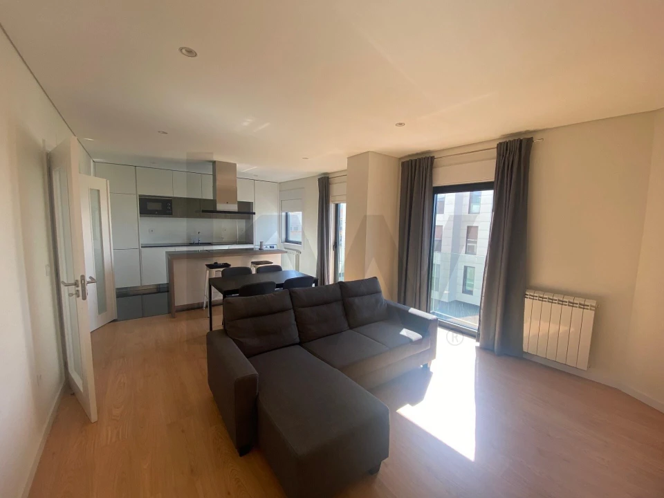 Apartamento T2 para Arrendamento em Ramalde Foto 6