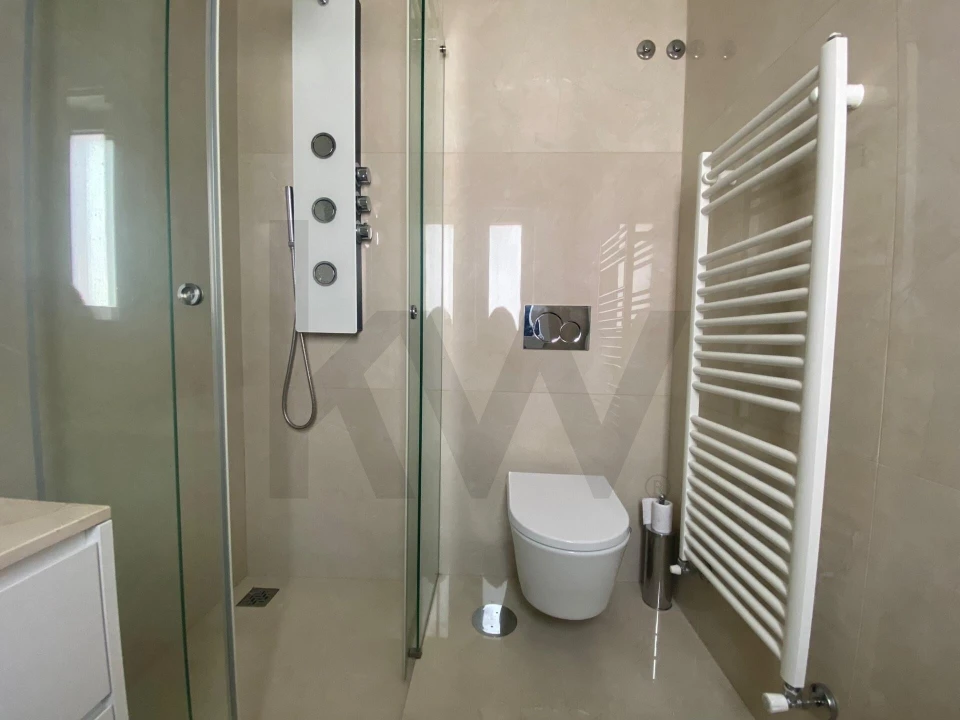 Apartamento T2 para Arrendamento em Ramalde Foto 10