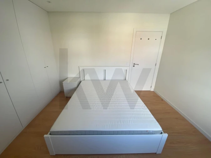 Apartamento T2 para Arrendamento em Ramalde Foto 13