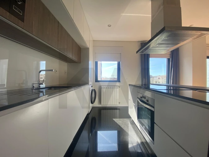 Apartamento T2 para Arrendamento em Ramalde Foto 7