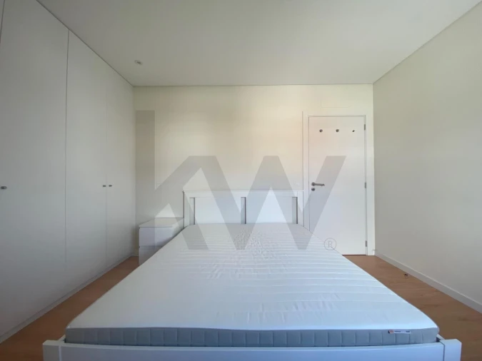 Apartamento T2 para Arrendamento em Ramalde Foto 14