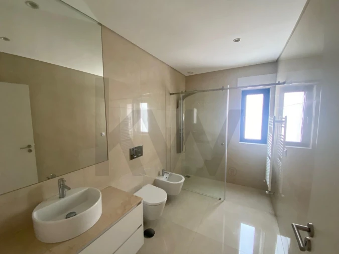 Apartamento T2 para Arrendamento em Ramalde Foto 17