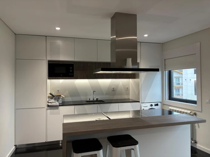 Apartamento T2 para Arrendamento em Ramalde Foto 5