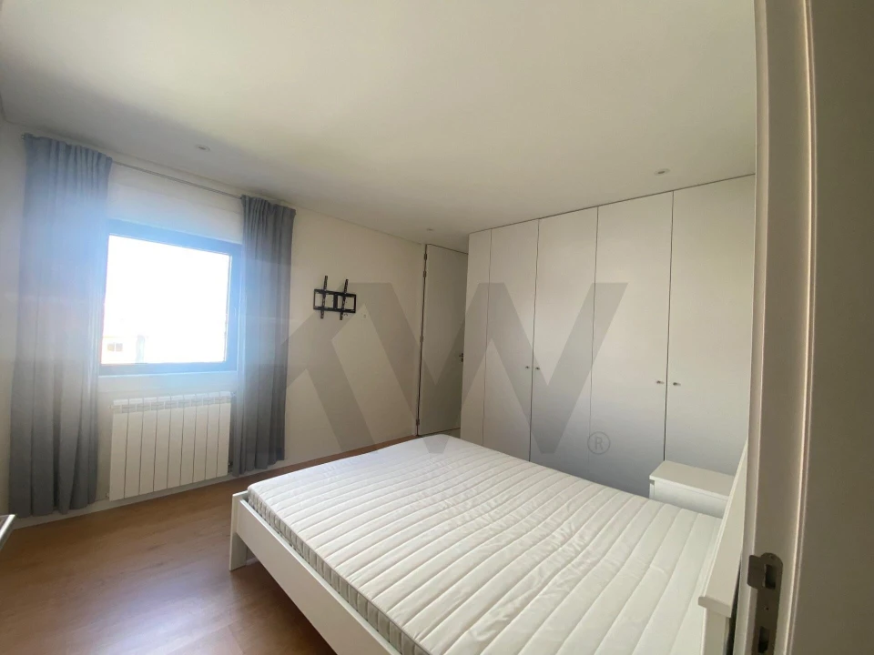 Apartamento T2 para Arrendamento em Ramalde Foto 8