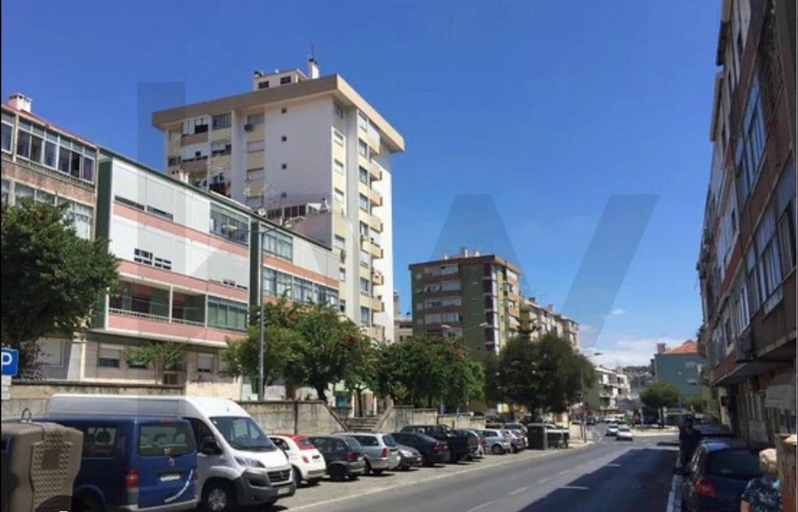 Apartamento T3 para Venda em Odivelas Foto 1