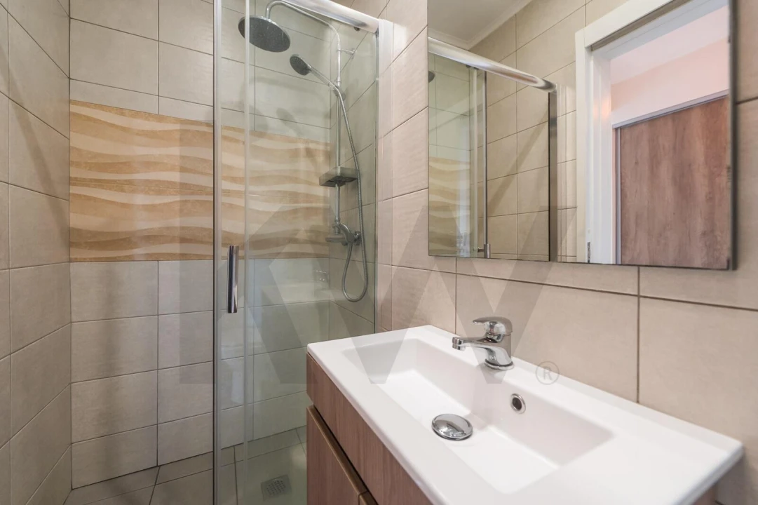 Apartamento T3 para Venda em Massamá e Monte Abraão Foto 19