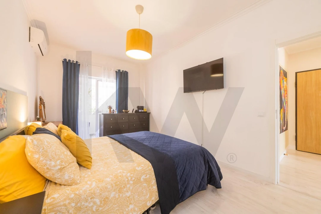 Apartamento T3 para Venda em Massamá e Monte Abraão Foto 29