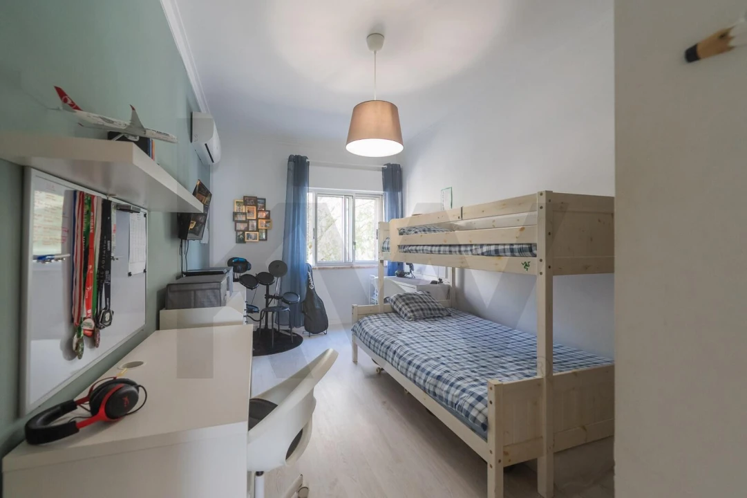 Apartamento T3 para Venda em Massamá e Monte Abraão Foto 37