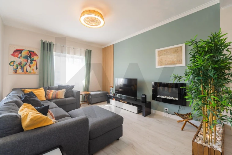 Apartamento T3 para Venda em Massamá e Monte Abraão