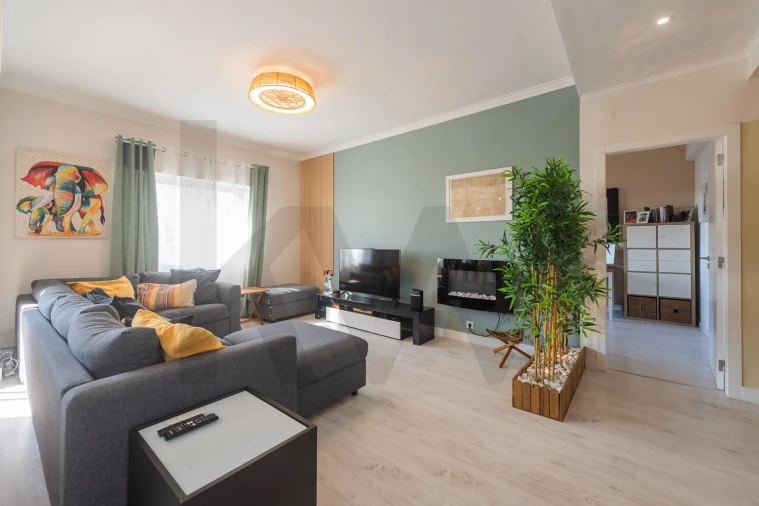 Apartamento T3 para Venda em Massamá e Monte Abraão Foto 2