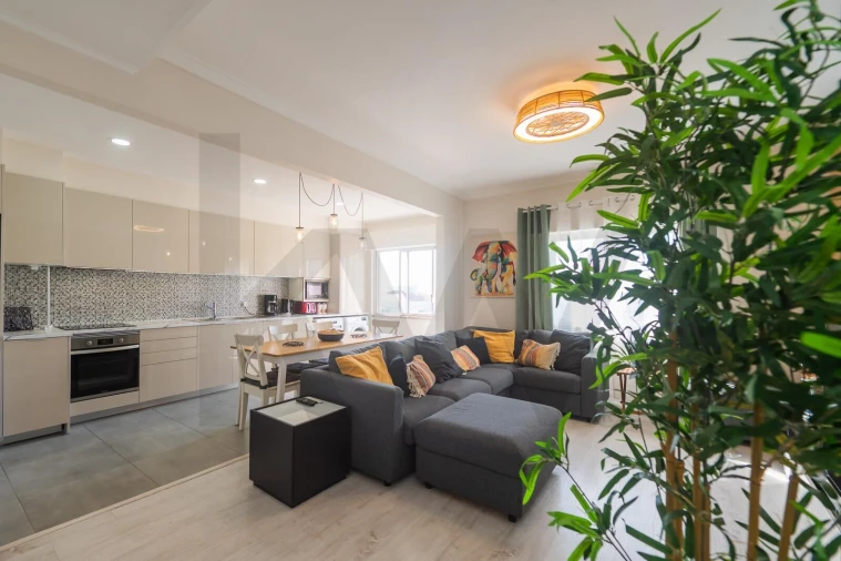 Apartamento T3 para Venda em Massamá e Monte Abraão Foto 9