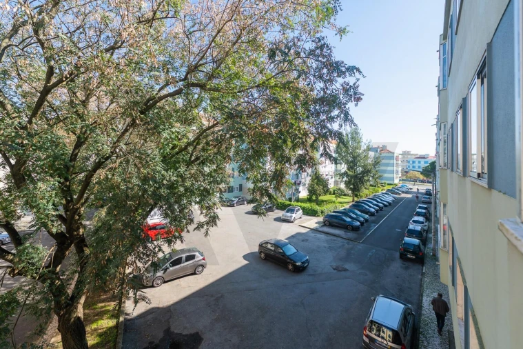 Apartamento T3 para Venda em Massamá e Monte Abraão Foto 44