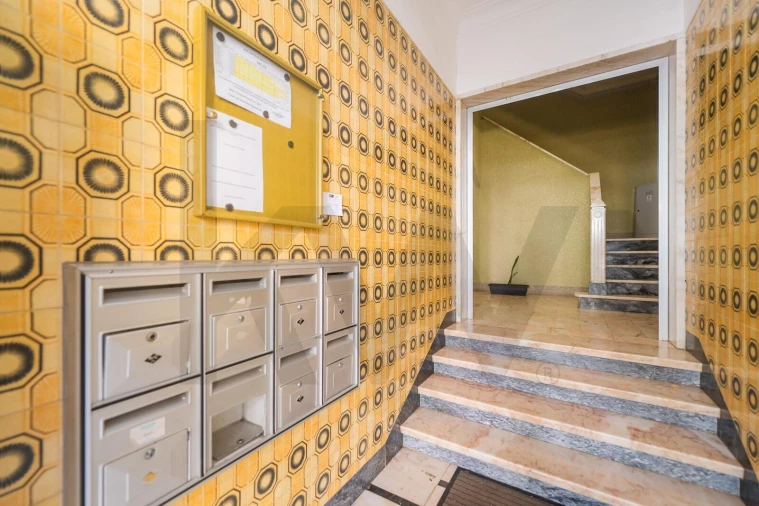 Apartamento T3 para Venda em Massamá e Monte Abraão Foto 42