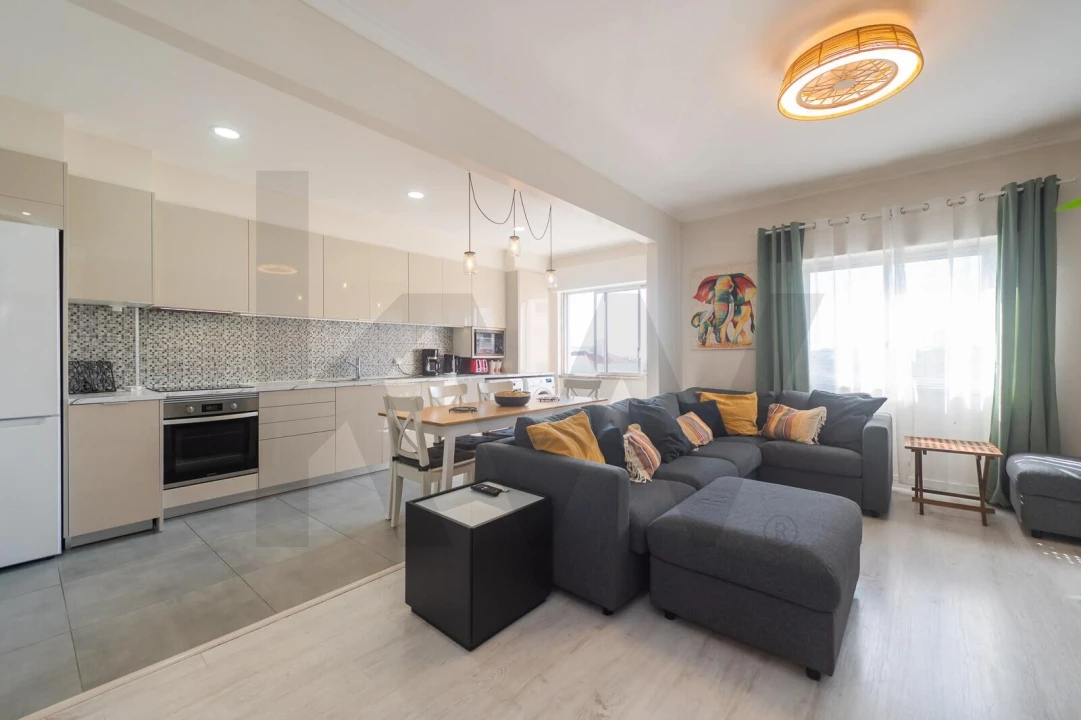 Apartamento T3 para Venda em Massamá e Monte Abraão Foto 10