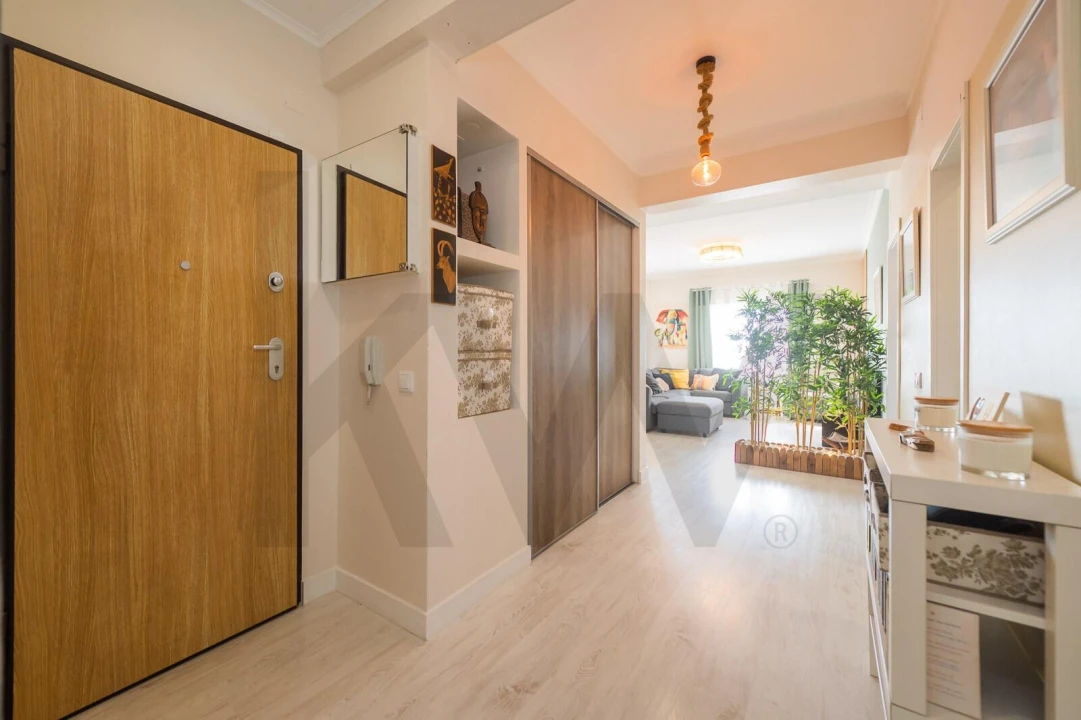 Apartamento T3 para Venda em Massamá e Monte Abraão Foto 16