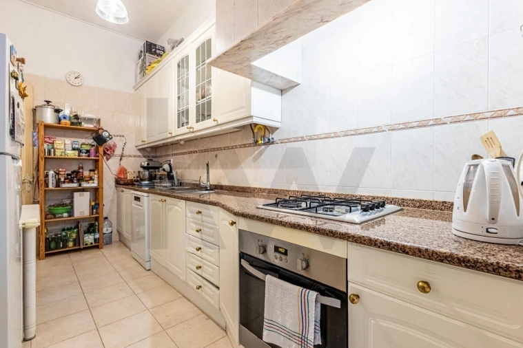 Apartamento T4 para Venda em Arroios Foto 8