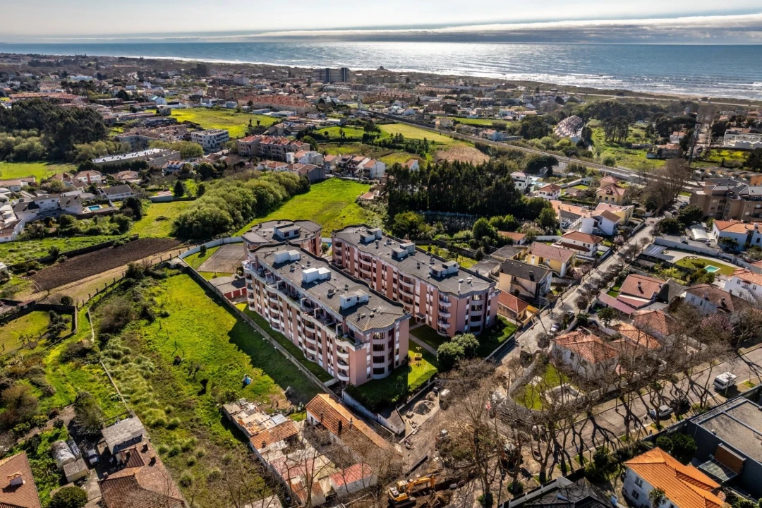 Apartamento T2 para Venda em Gulpilhares e Valadares Foto 1