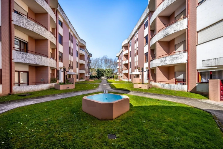 Apartamento T2 para Venda em Gulpilhares e Valadares Foto 21