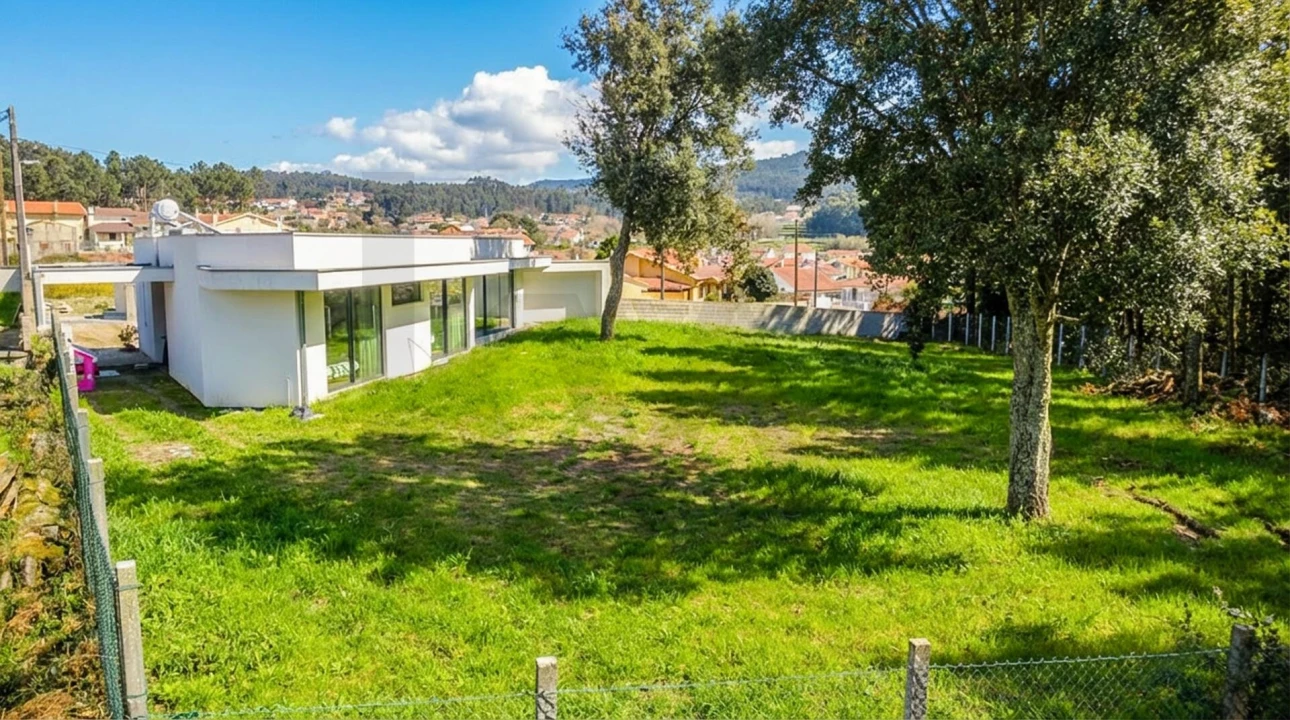 Moradia T2 para Venda em Romariz Foto 2