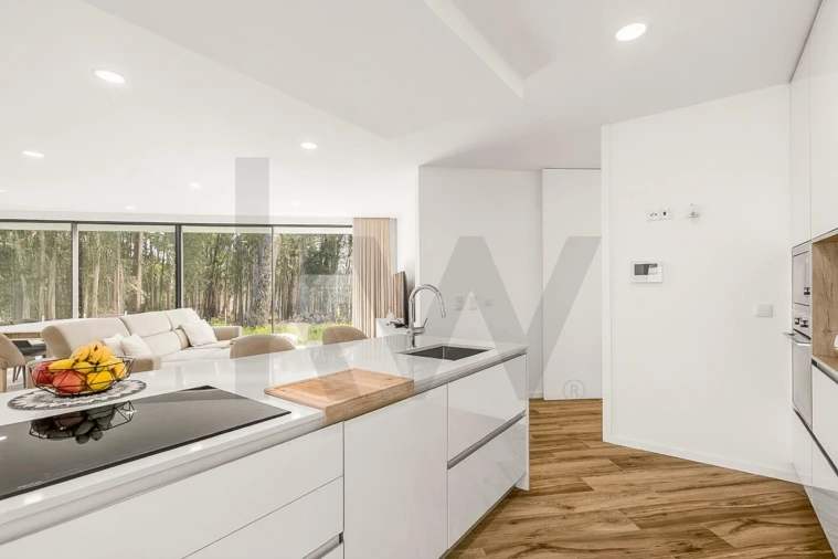 Moradia T2 para Venda em Romariz Foto 10