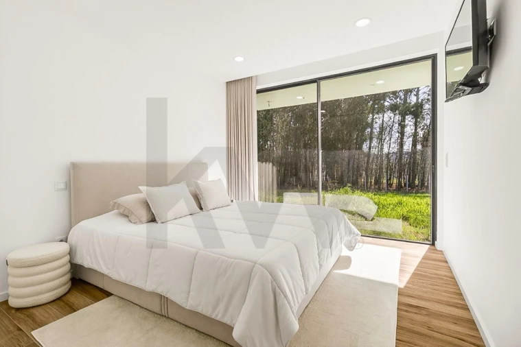 Moradia T2 para Venda em Romariz Foto 22