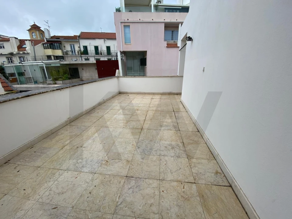 Apartamento T2 para Arrendamento em Estrela Foto 11