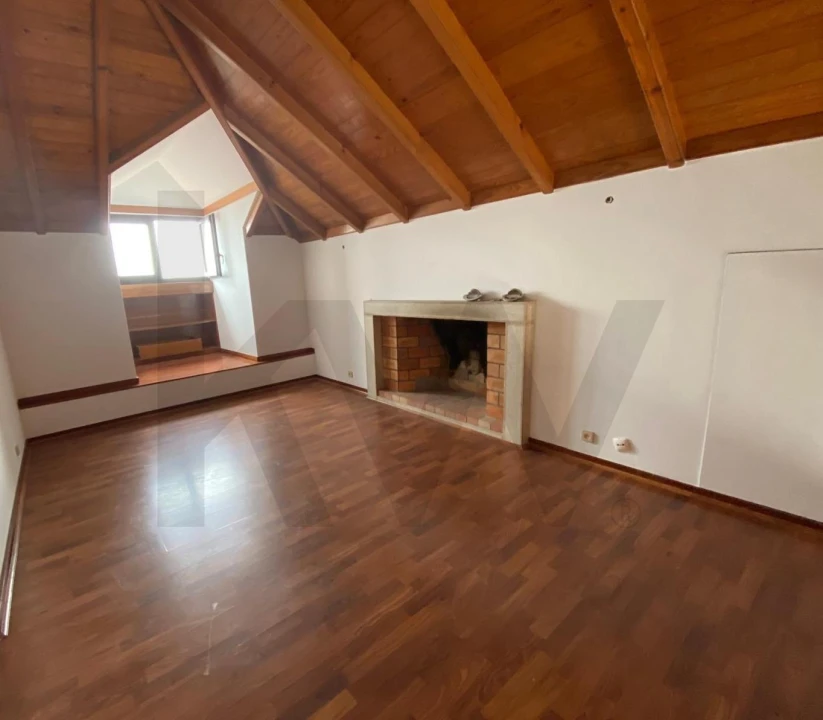 Apartamento T2 para Arrendamento em Estrela Foto 13