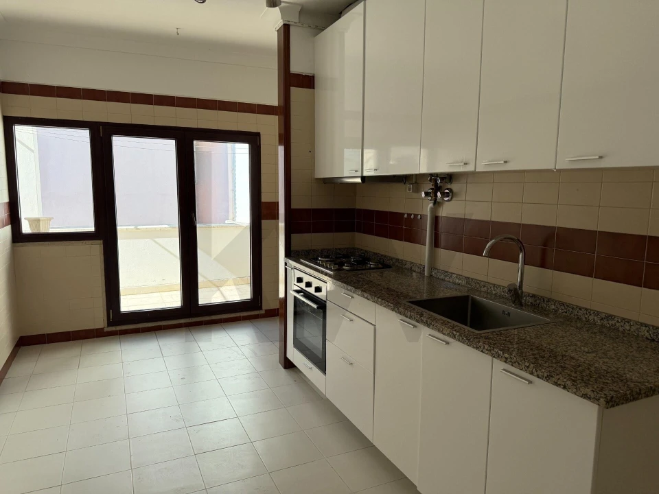 Apartamento T2 para Arrendamento em Estrela Foto 36