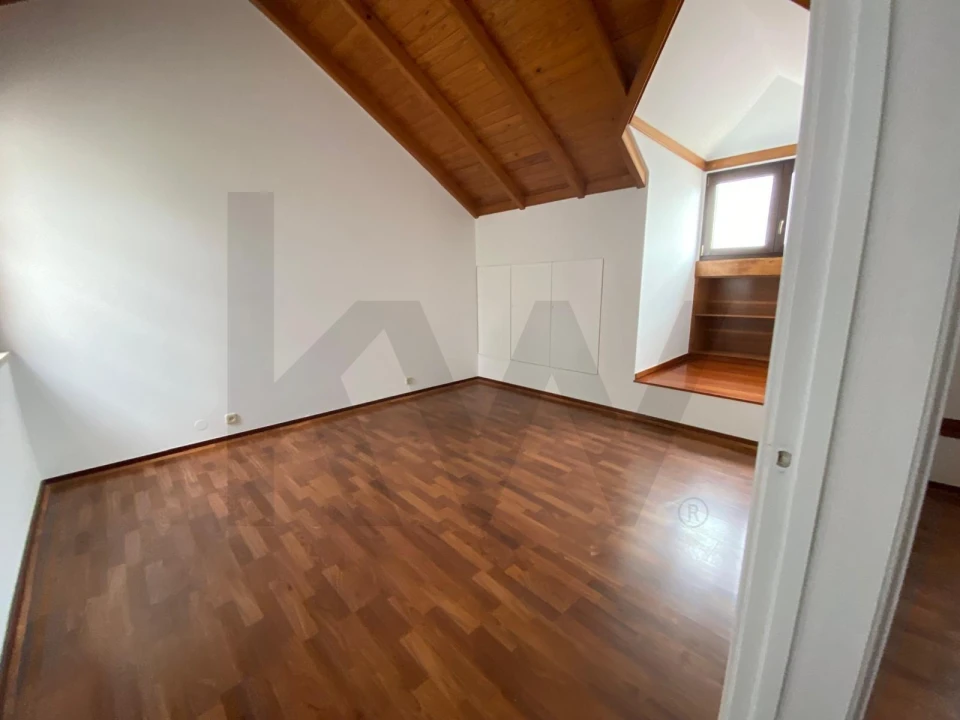 Apartamento T2 para Arrendamento em Estrela Foto 15