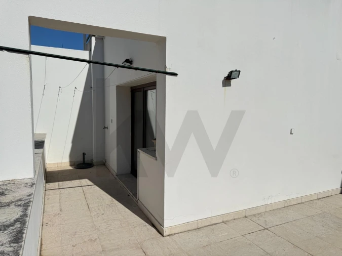 Apartamento T2 para Arrendamento em Estrela Foto 30