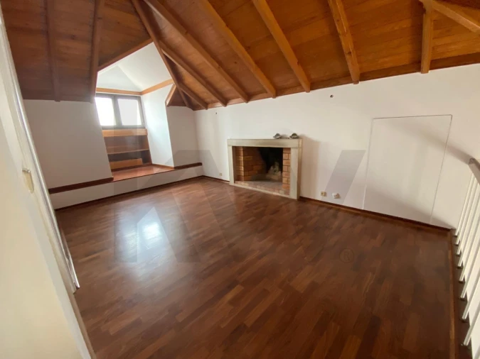 Apartamento T2 para Arrendamento em Estrela Foto 14