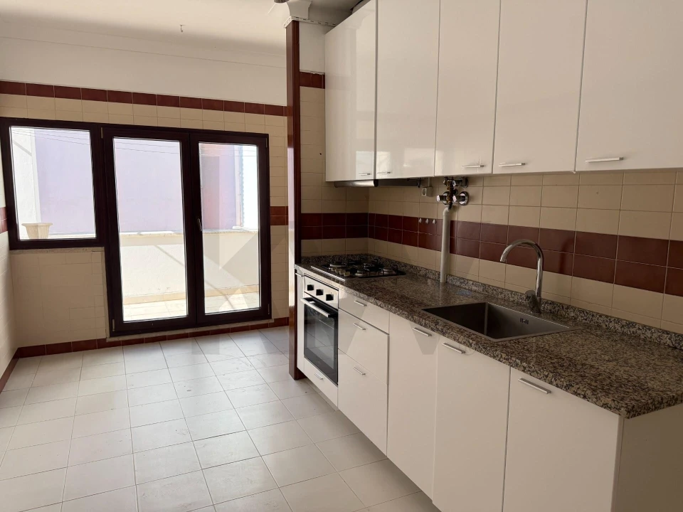Apartamento T2 para Arrendamento em Estrela Foto 37