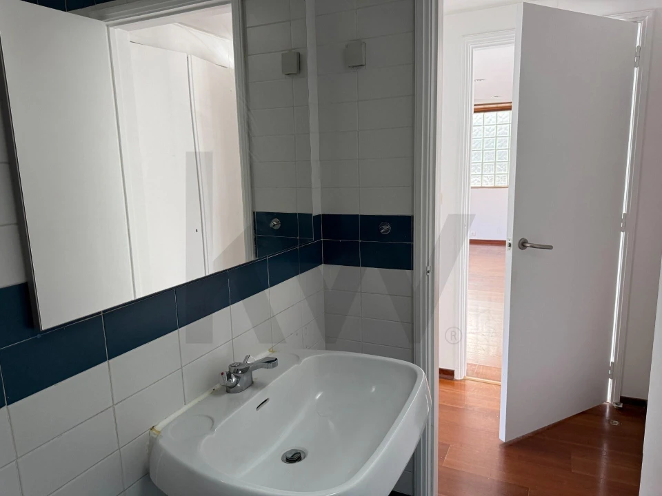 Apartamento T2 para Arrendamento em Estrela Foto 7