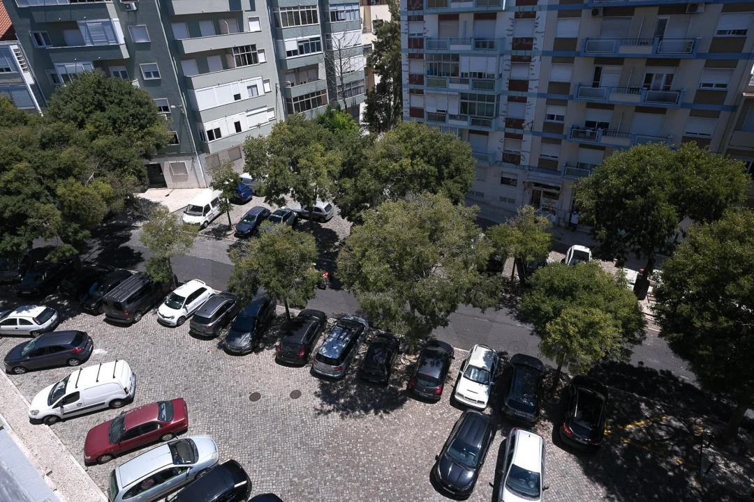 Apartamento T2 para Venda em Benfica Foto 13