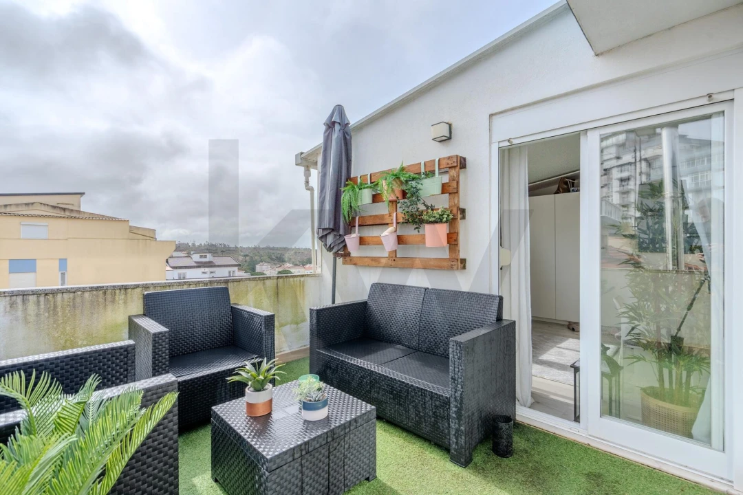 Apartamento T2 para Venda em Rio de Mouro Foto 20