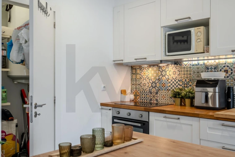 Apartamento T2 para Venda em Rio de Mouro Foto 2